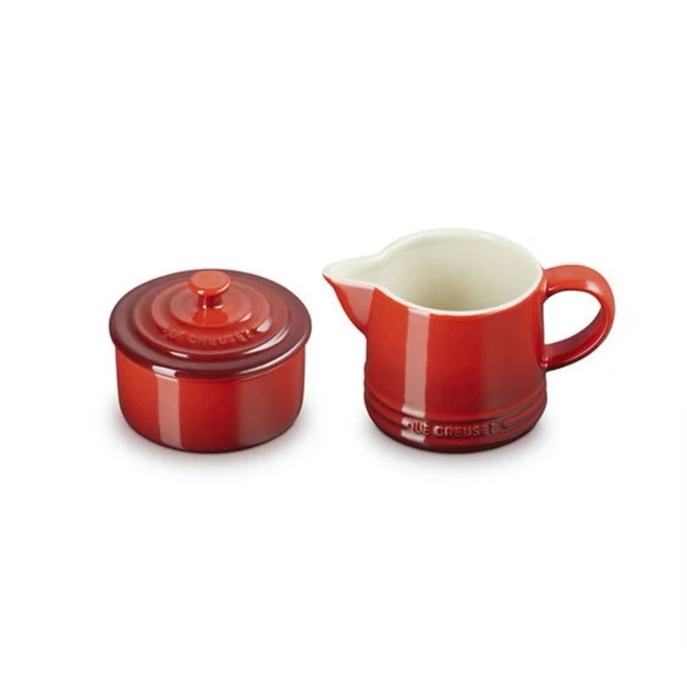 Le Creuset Signature Cream and Sugar Set (cerise) - Picture 2 of 12